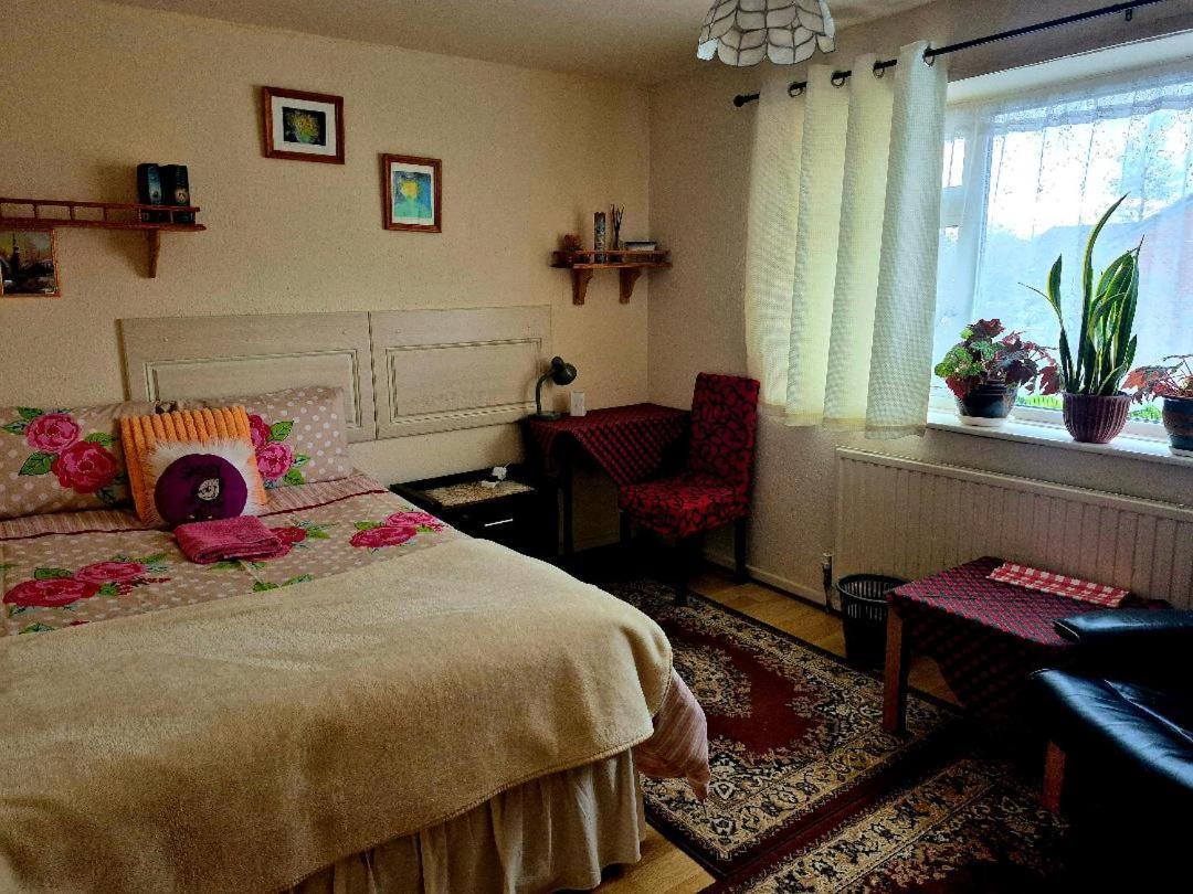 Private In Shared House-n 1 *