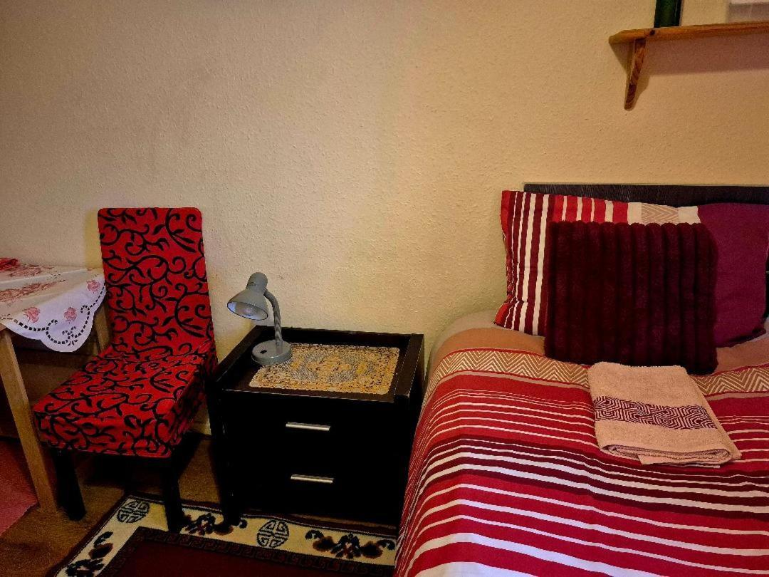 Private In Shared House-n 1 Apartment *